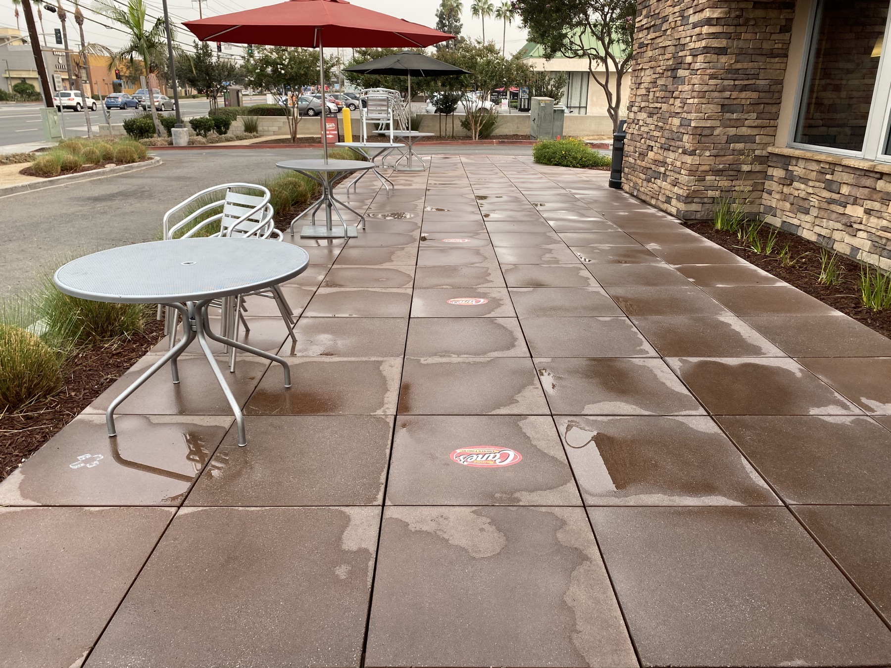 Orange County restaurant patio after professional concrete cleaning